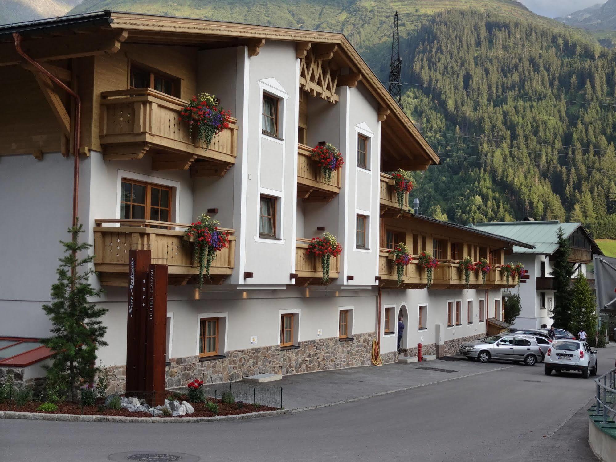 Apart Hotel San Antonio St. Anton am Arlberg Eksteriør bilde